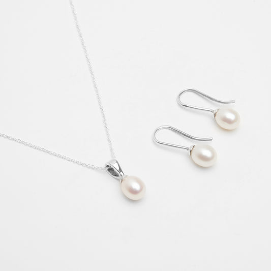 42cm Veronica Sterling Silver Freshwater Pearl Necklace & Hook Drop Earrings